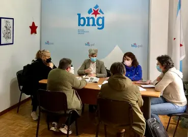 Reuni&oacute;n con representantes das plataformas o pasado luns